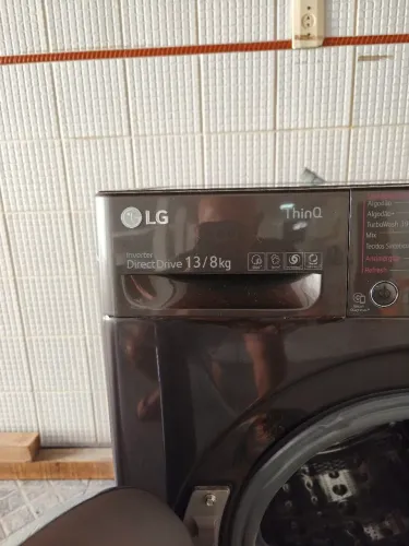 Máquina de lavar  LG 13/8Kg