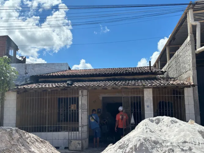 VENDO TELHADO COMPLETO