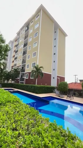 PROCURO MENINA PARA DIVIDIR APARTAMENTO