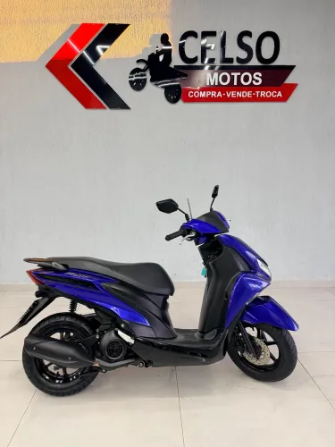 Yamaha Fluo 125 2023 c/3.700km Financio48x Cartao18x aceito sua moto