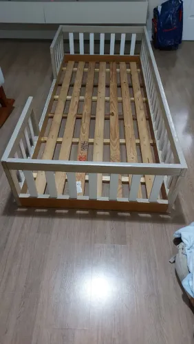 Cama montessoriana