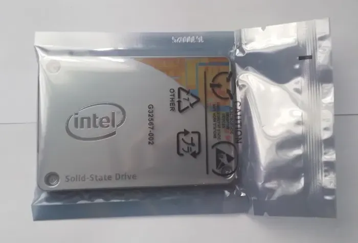 Intel Serie 535 180GB Portatil 2.5" SSD Interno 6Gb/s SATA III Novo Selado