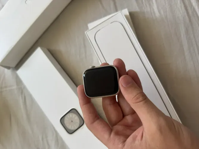 Apple Watch S8