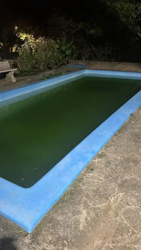 Serviço de limpeza e manutenção de piscinas