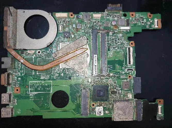 Placa mãe Dell Inspiron 14 N4050 - 0X0DC1 com defeito