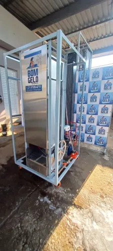 MÁQUINAS DE GELO EM ESCAMAS E MÁQUINAS DE GELO EM CUBOS
