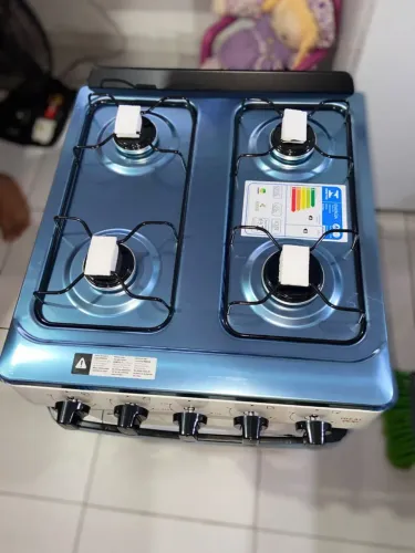 Vende-se fogão novo.