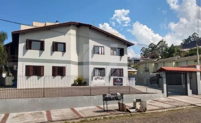 Apartamento mobiliado com 1 dormitório e 1 vaga, 59m² - Cristo Rei em São Leopoldo