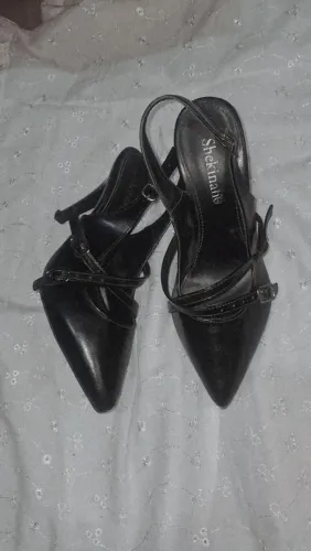 Sapato bico fino preto
