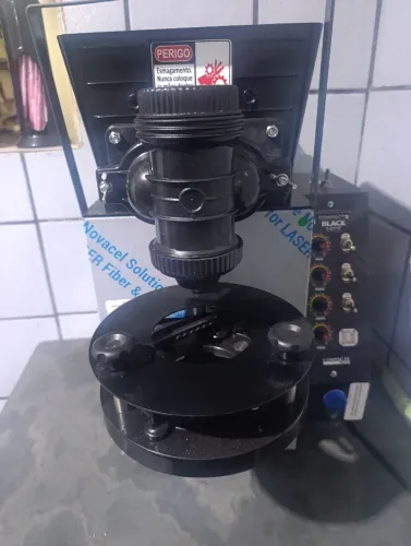 Vendo máquina de salgados compacta Black 