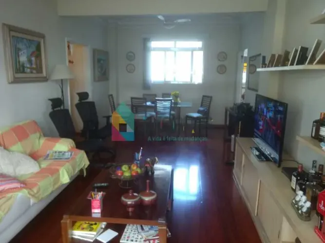 APARTAMENTO EM COPACABANA VISTA MAR MOBILIADO