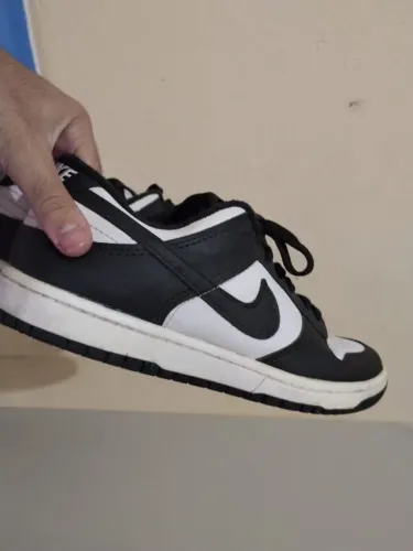 Vendo 2 pares de tênis Nike dunk low retro / tênis oldsen jaguar