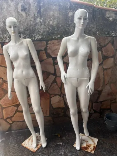 Manequins de fibra. Vendo separados tambem .