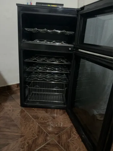 Adega Electrolux 2 portas (vinho e champanhe) - para conserto