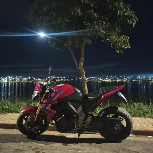 CB 1000