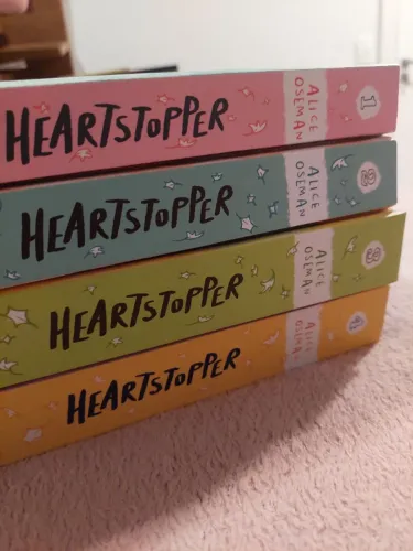 Heartstopper Volume 1 ao 4 Capa dura
