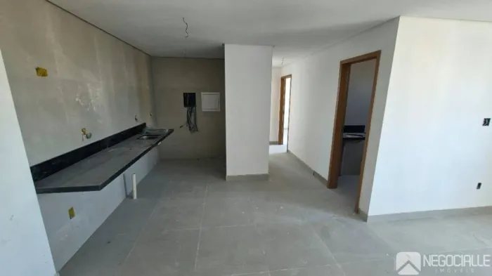 Apartamento com 2 dormitórios à venda, 58 m² por R$ 420.000,00 - Alto Branco - Campina Gra