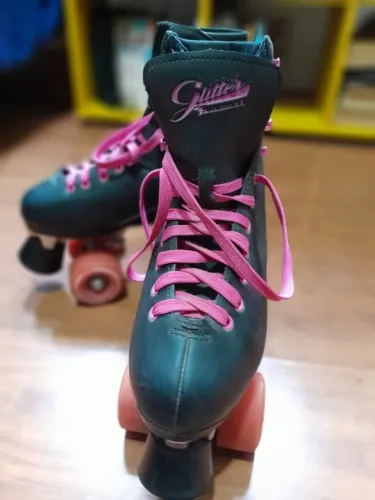 Patins Quad Traxart Glitter Preto Com Rosa