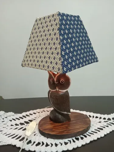 Lindo abajur de madeira coruja 47cm