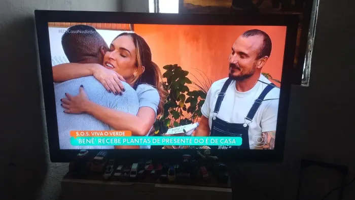 Vendo tv LG 42 polegadas não e smart