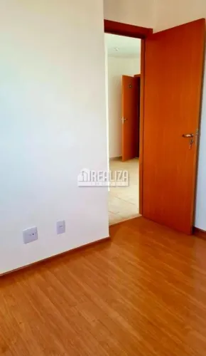 Apartamento com 2 Quarto(s) e 1 banheiro(s) para Alugar, 50 m² por R$ 1545 / Mês