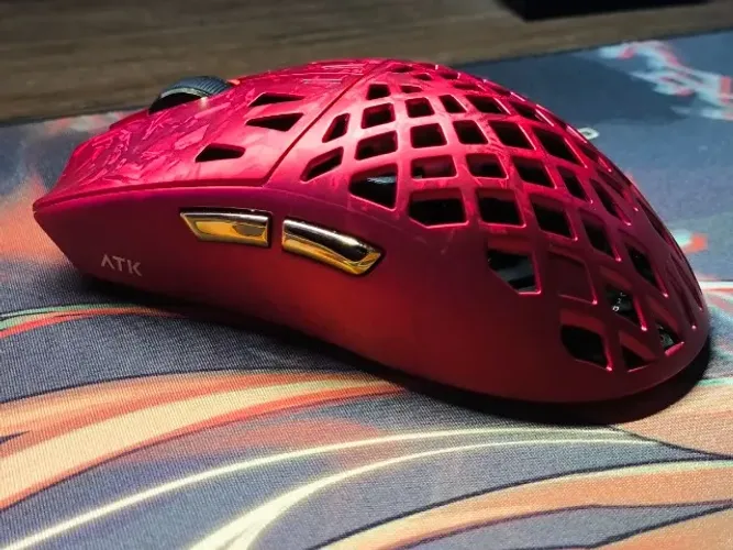 Mouse ATK Ghost Ultimate Fibra de Carbono PAW 3950 Ultra 8000hz 48gr