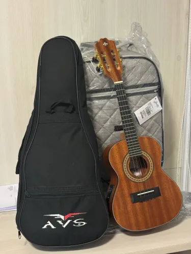Cavaquinho novo + Bag de luxo AVS