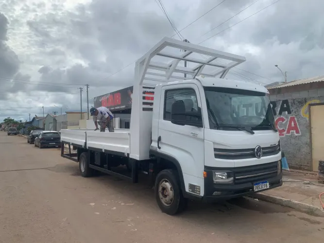 Vende-se caminhão VW 11180 único dono, pouco rodado, direto com o dono!