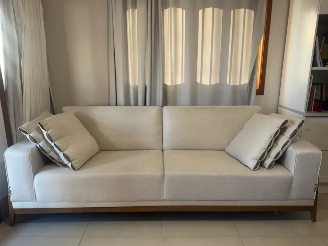 Vendo Sofá 4 lugares com dois módulos