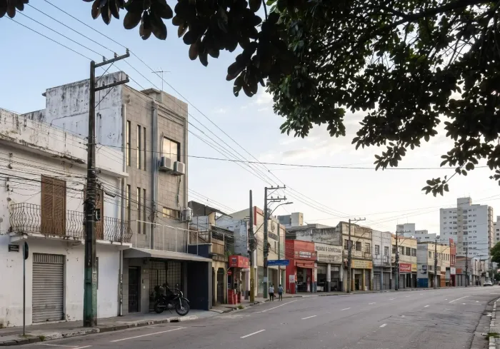 PRÉDIO COMERCIAL FINANCIÁVEL NA AV. TAVARES BASTOS - 309 m² | 3 PAVIMENTOS