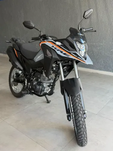 XRE 190 2026 EMPLACADA