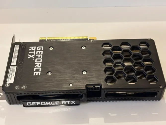 Placa de Video RTX 3060 Palit NVIDIA GeForce, 12GB GDDR6, RGB, DLSS, G-Sync, Ray Tracing 