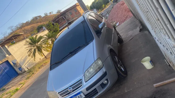 Fiat Idea ELX 1.4 MPI Fire Flex 8V 5P 2008