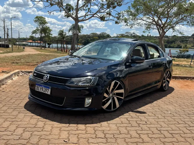 Volkswagen Jetta Highline 2.0 TSI 16V 4P Tiptronic 2011