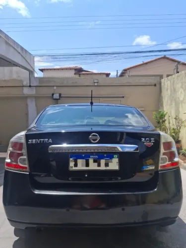 Nissan Sentra S 2.0/ 2.0 Flex Fuel 16V Aut. 2010