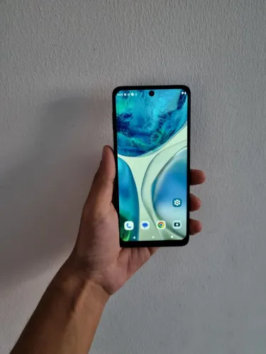 Moto G52