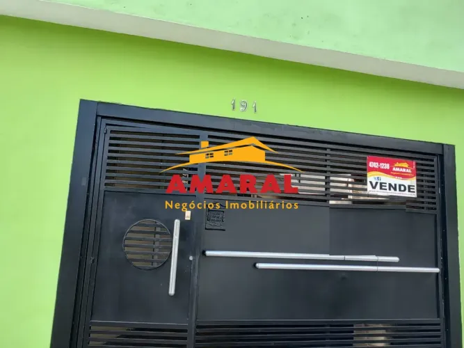 SOBRADO COM 2 CASAS NO MESMO TERRENO, ÓTIMA LOCALIZAÇÃO JARDIM EMILIA POA