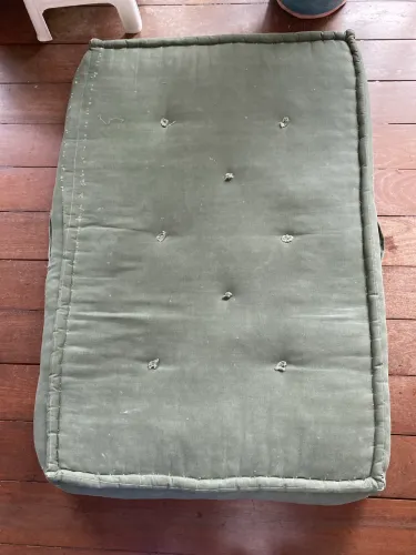 Sofá módulo marca design espanhol SKLUM retangular tipo futon