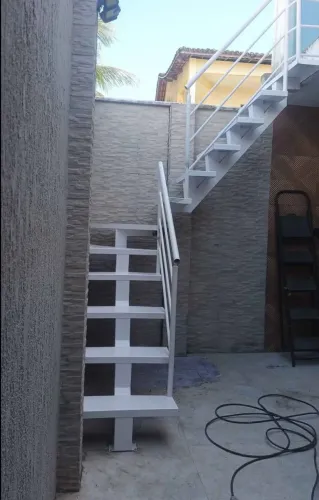 Fabrico escada metálica