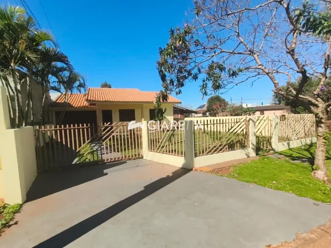 Casa semi mobiliada para locação no JARDIM GISELA, TOLEDO - PR