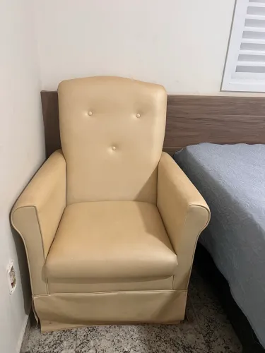 Vendo poltrona amamentação