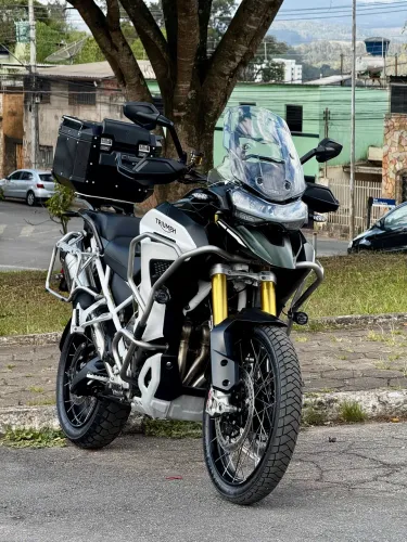 Triumph Tiger 1200 Rally Explorer 2022.