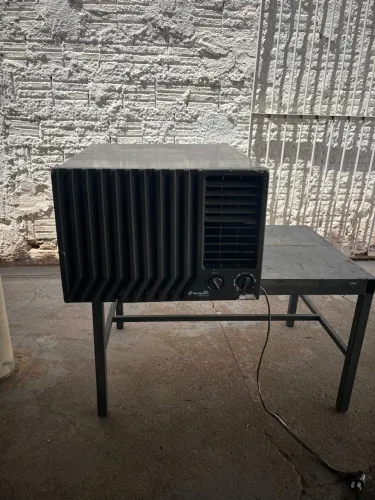 Ar de janela 7500 BTUS