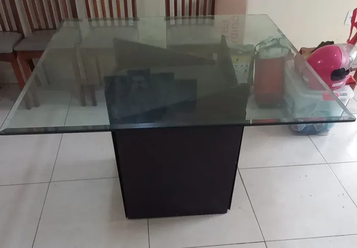 Mesa de vidro 8 lugares