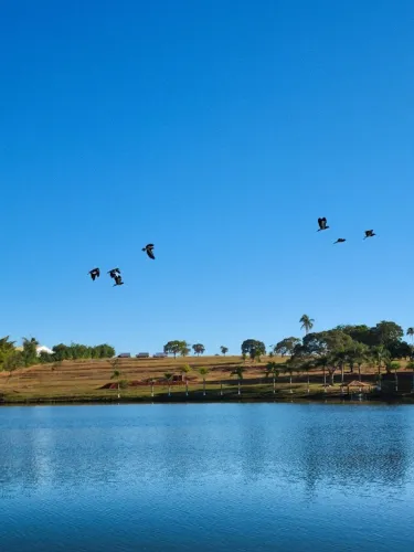 CONDOMÍNIO RESERVA DO LAGO
