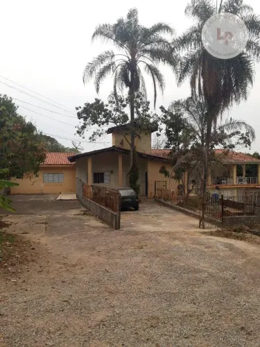 Chácara com 3 dormitórios à venda, 1661 m² por R$ 1.190.000,00 - Jardim Caxambu - Jundiaí/