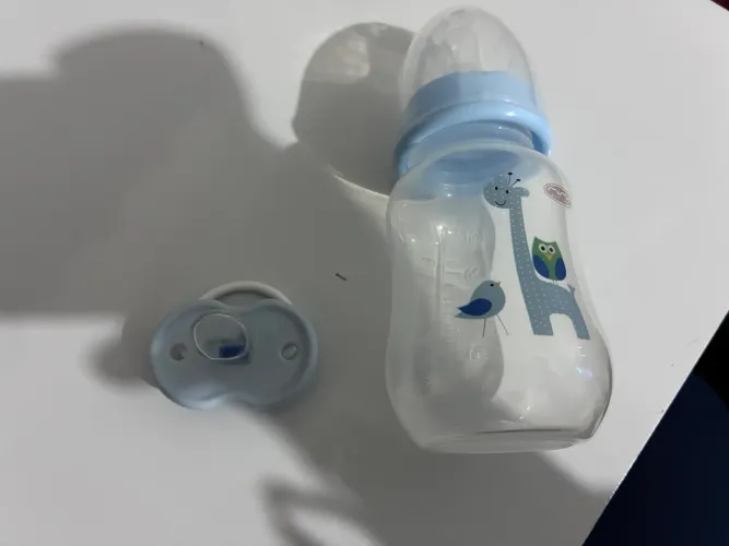 Mamadeira e bico até 3 meses