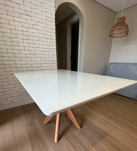Mesa retangular 140x90 (nunca usada)