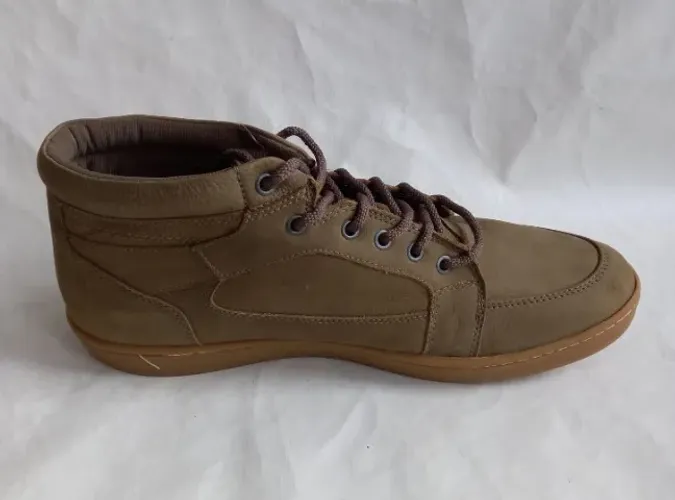 Bota Tbl Ek Packer Leather Chukka Os Timberland numeração 44 produto de estoque parado