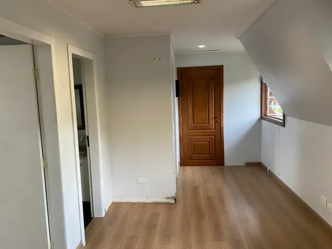 Apartamento para aluguel tem 30 metros quadrados com 1 quarto em Água Verde - Curitiba - P